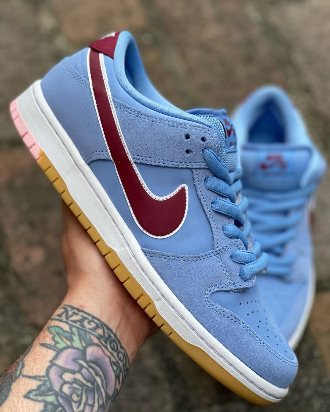 【国内 5/9 発売】ナイキ SB ダンク ロー プロ “フィリーズ/ユニバーシティブルー” (NIKE SB DUNK LOW PRO “Phillies/University Blue”) [DQ4040-400]