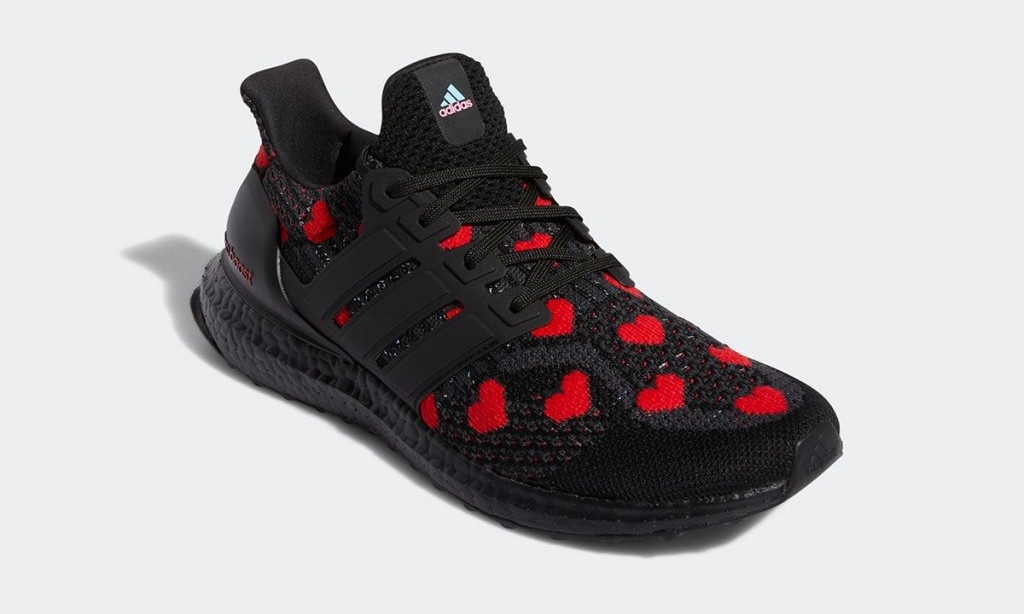 海外 1/15 発売予定！adidas ULTRA BOOST 5.0 DNA “Valentine Day 2022” (アディダス ウルトラ ブースト 5.0 DNA “バレンタインデー 2022”) [GX4105]