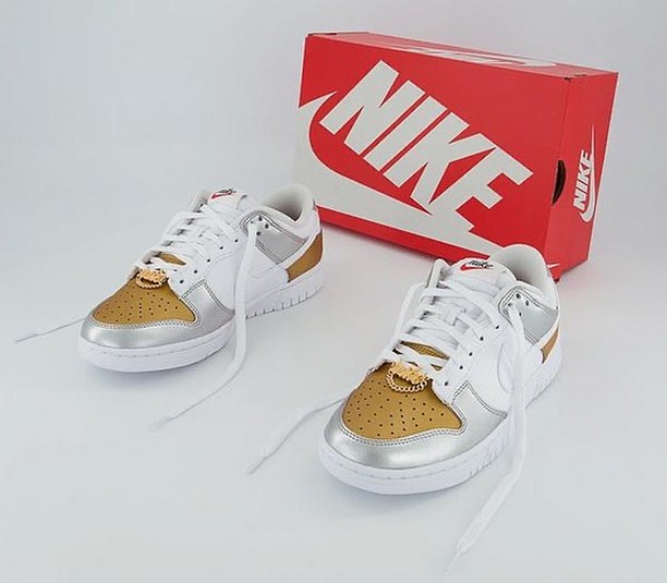 【国内 2/10 発売予定】ナイキ ウィメンズ ダンク ロー “ホワイト/ゴールド/シルバー” (NIKE WMNS DUNK LOW “White/Gold/Silver”) [DH4403-700]