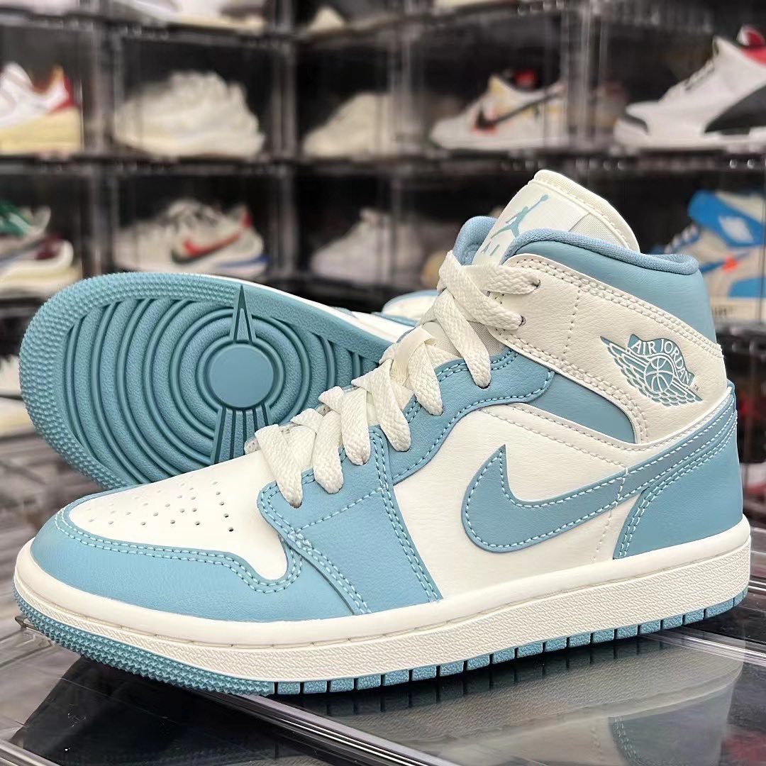 Air Jordan1 mid White/University Blue