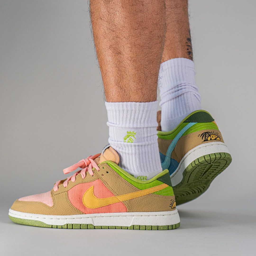 【国内 5/13、5/17 発売】ナイキ ダンク ロー SE “サンクラブ/アークティックオレンジ” (NIKE DUNK LOW SE “Sun Club/Arctic Orange”) [DM0583-800]