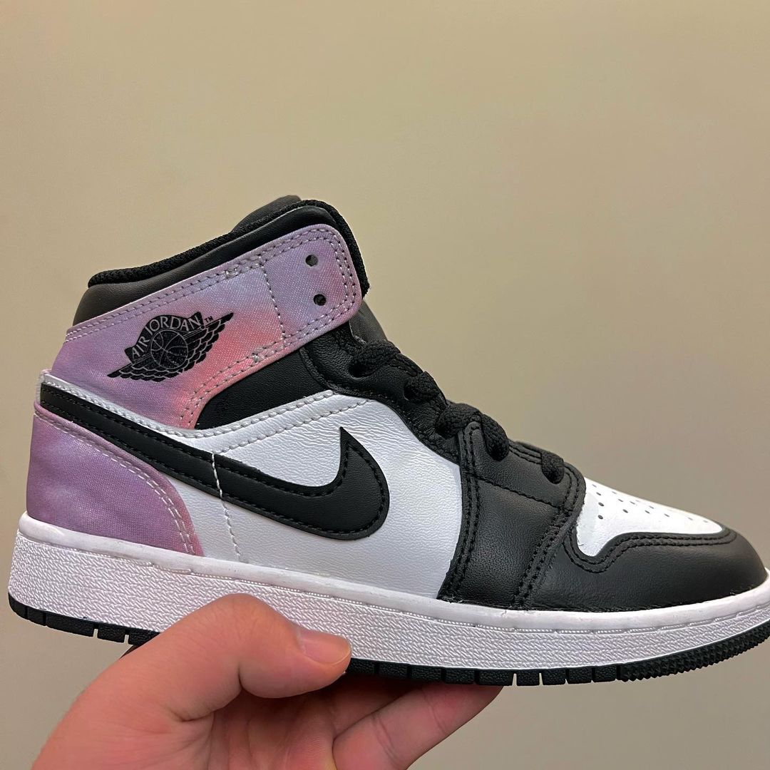 【サンプル?】ナイキ エア ジョーダン 1 ミッド "タイダイ" (NIKE AIR JORDAN 1 MID "Tie Dye")