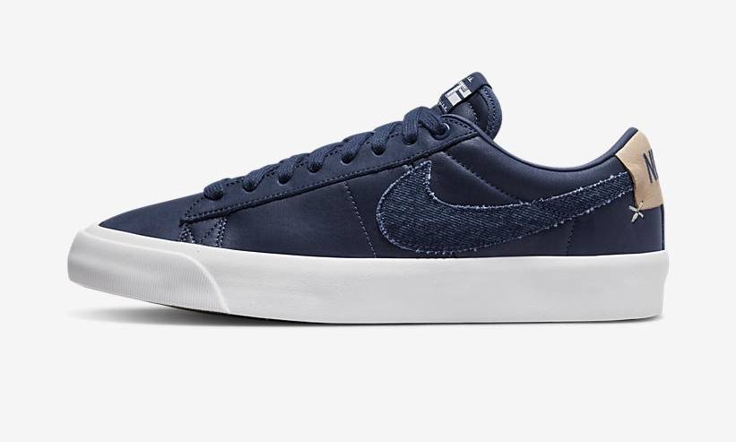 ナイキ SB ズーム ブレーザー ロー プロ GT “デニムスウッシュ/ネイビー/タン” (NIKE SB ZOOM BLAZER LOW PRO GT “Denim Swoosh/Navy/Tan”) [DM8890-400]