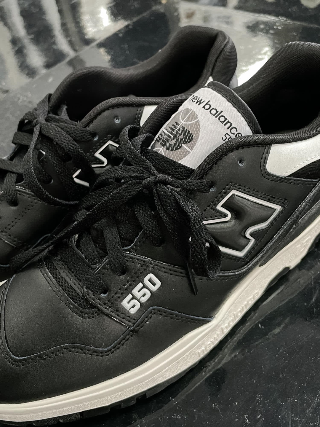 【国内 11/18 発売】コム デ ギャルソン・オム × ニューバランス BB550 “ブラック/ホワイト” (New Balance COMME des GARCONS HOMME BB550 “Black/White”)