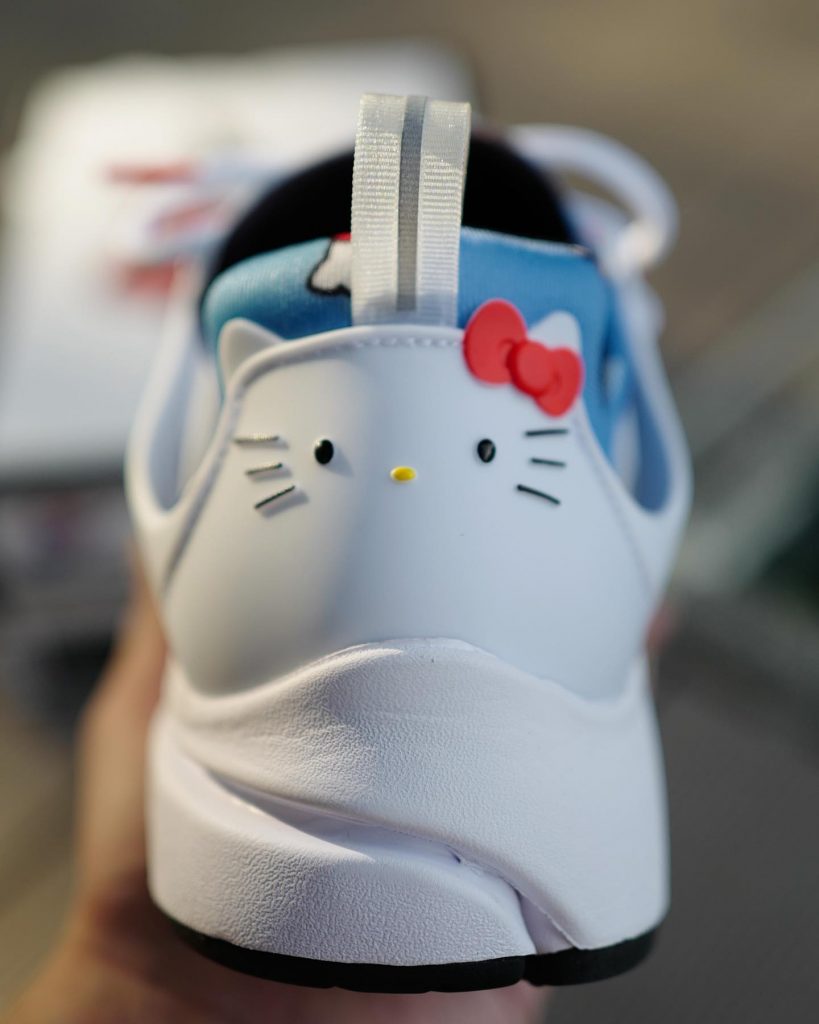 【国内 5/10 発売】Hello Kitty x NIKE AIR PRESTO / Apparare (ハローキティ ナイキ エア プレスト / アパレル) [DV3770-400]