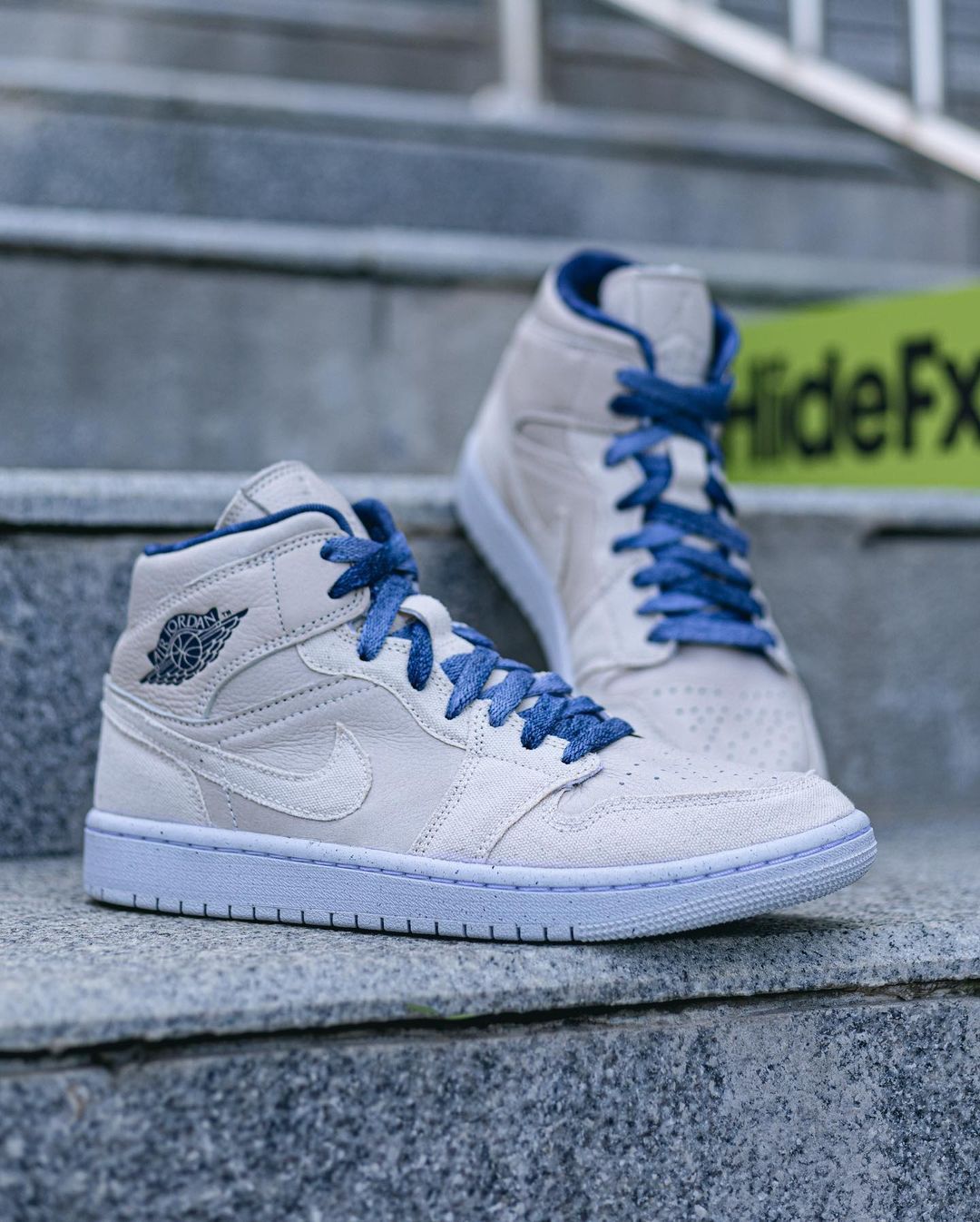 【国内 7/14 発売】ナイキ ウィメンズ エア ジョーダン 1 ミッド “セイル/インディゴ” (NIKE WMNS AIR JORDAN 1 MID “Sail/Indigo”) [DM9126-104]