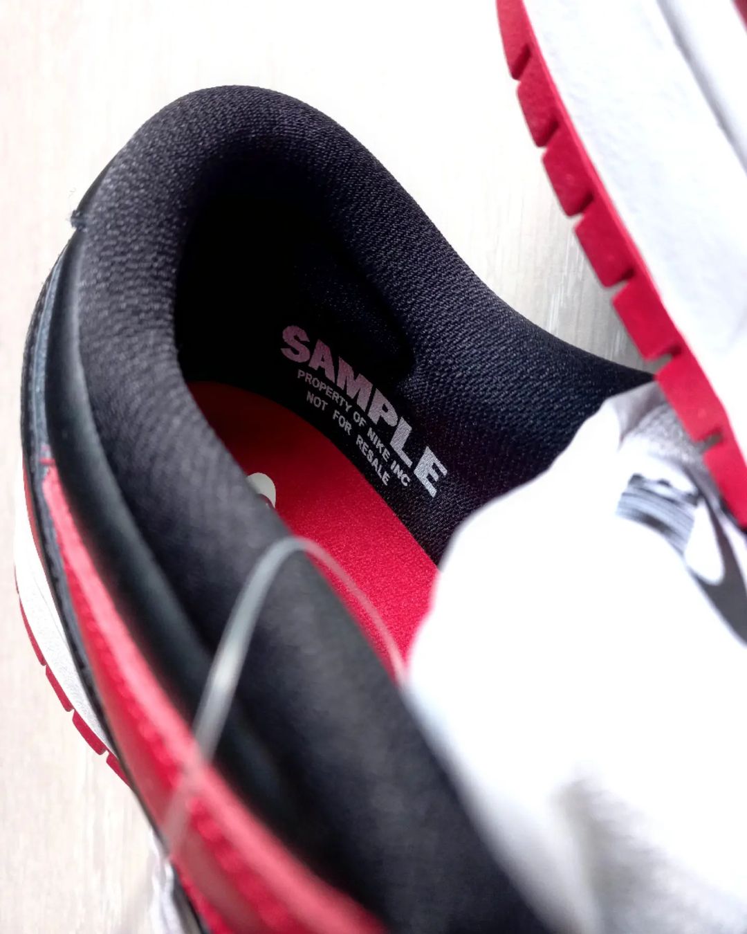 【サンプル】ナイキ SB ダンク ロー プロ “シカゴ/ブラックトゥ” (NIKE SB DUNK SB LOW PRO “Chicago/Black Toe”)