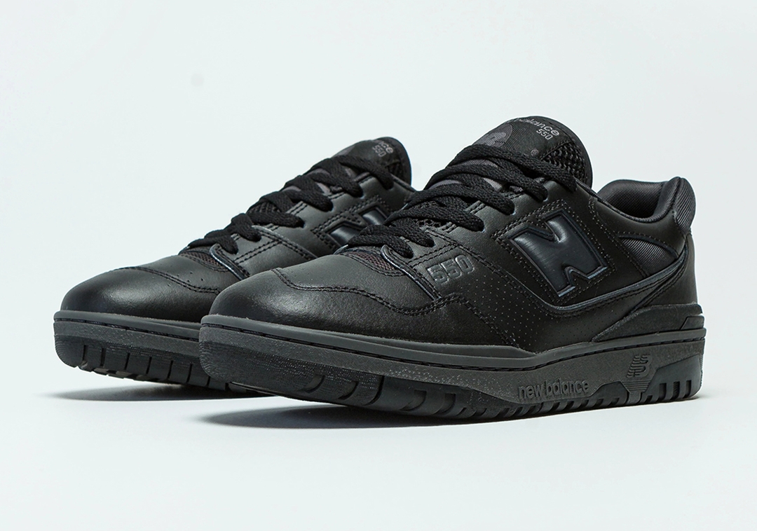 海外 3/23 発売予定！New Balance BB550 BBB “Triple Black” (ニューバランス)