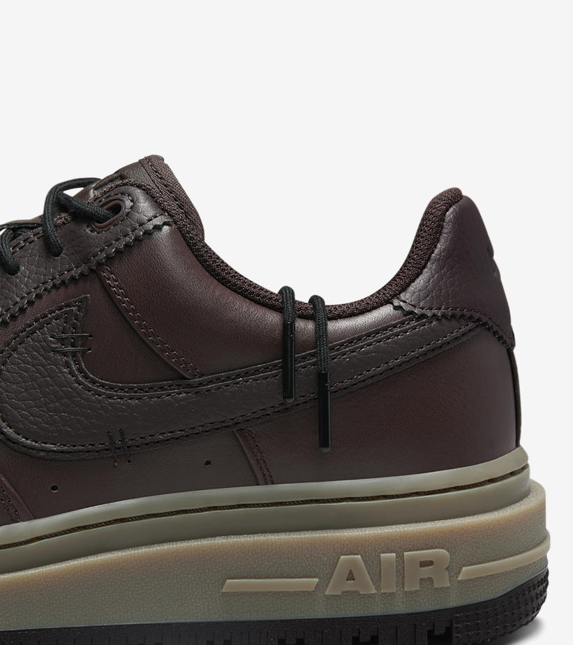 【国内発売】ナイキ エア フォース 1 ロー リュクス “ブラウンバサルト” (NIKE AIR FORCE 1 LOW LUXE “Brown Basalt”) [DN2451-200]