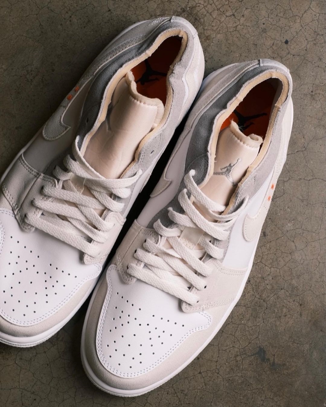 【国内 6/6 発売】NIKE AIR JORDAN 1 LOW SE CRAFT “Inside Out/White/Grey” (ナイキ エア ジョーダン 1 ロー “インサイドアウト/ホワイト/グレー”) [DN1635-100]