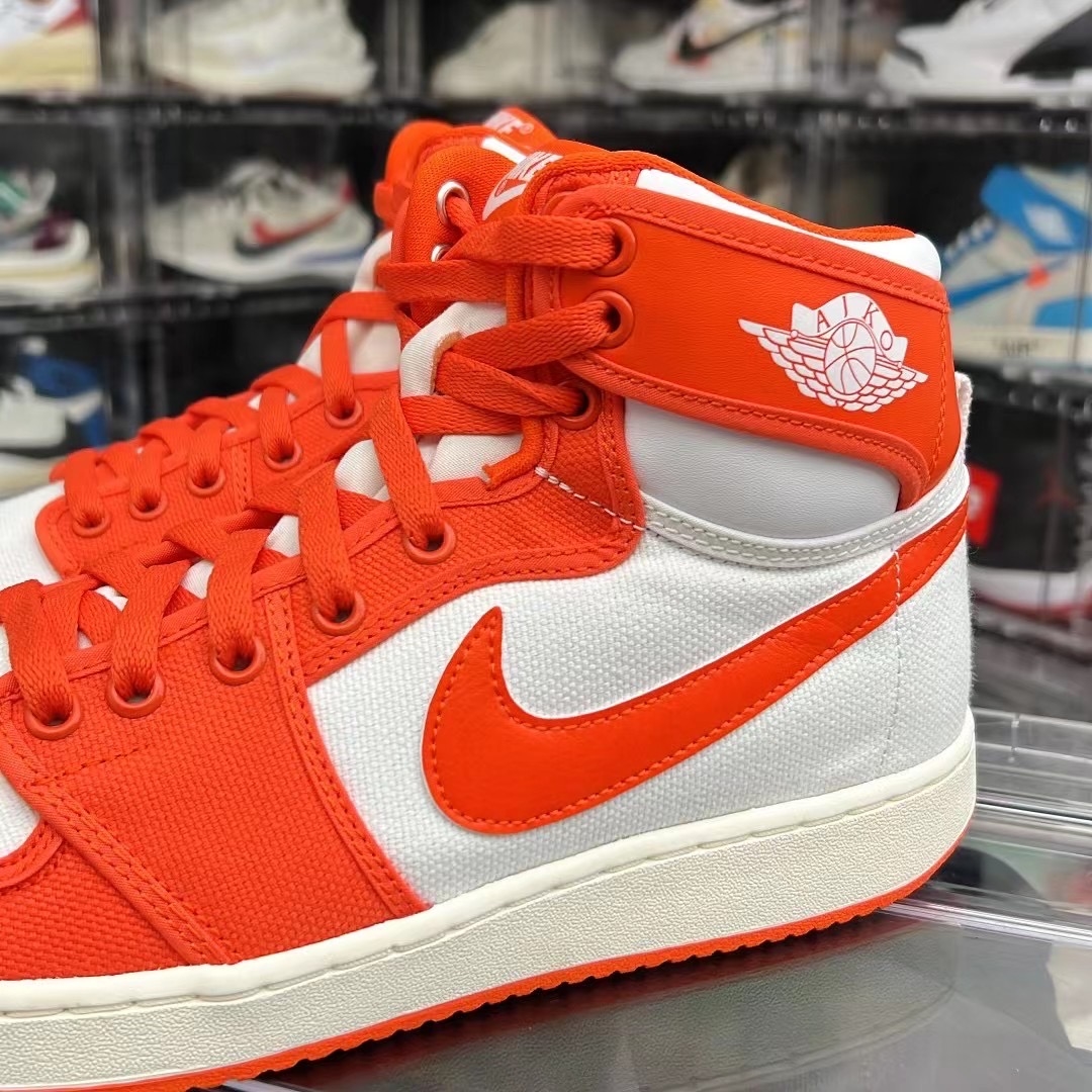 【国内 4/16 発売】ナイキ エア ジョーダン 1  KO ハイ “シラキュース/ラッシュオレンジ” (NIKE AIR JORDAN 1 KO HIGH “Syracuse/Rush Orange”) [DO5047-801]