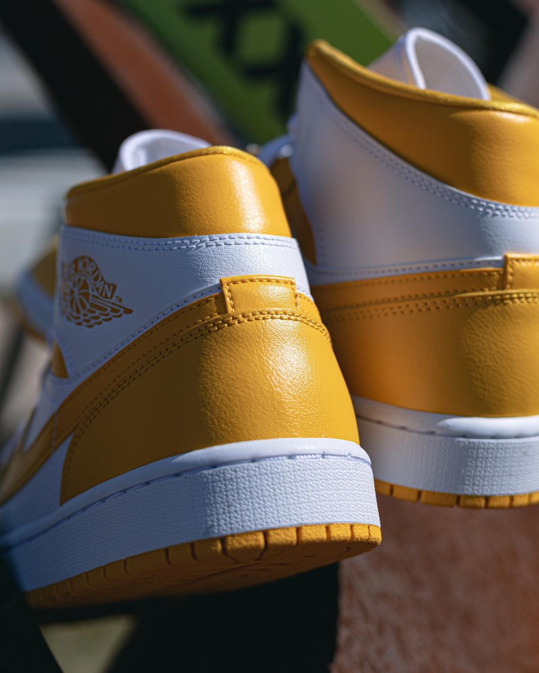 【国内 8/17 発売】ナイキ エア ジョーダン 1 ミッド “レモン” (NIKE AIR JORDAN 1 MID “Lemon”) [BQ6472-117]