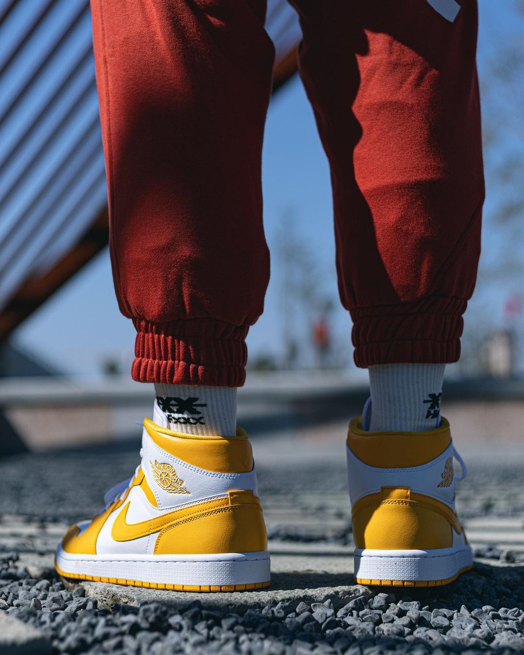 【国内 8/17 発売】ナイキ エア ジョーダン 1 ミッド “レモン” (NIKE AIR JORDAN 1 MID “Lemon”) [BQ6472-117]