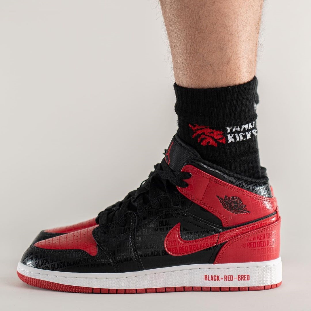 【国内 5/11 発売予定】ナイキ エア ジョーダン 1 ミッド “ブラック+レッド=ブレッド” (NIKE AIR JORDAN 1 MID “Black+Red=Bred”) [DM9650-001]