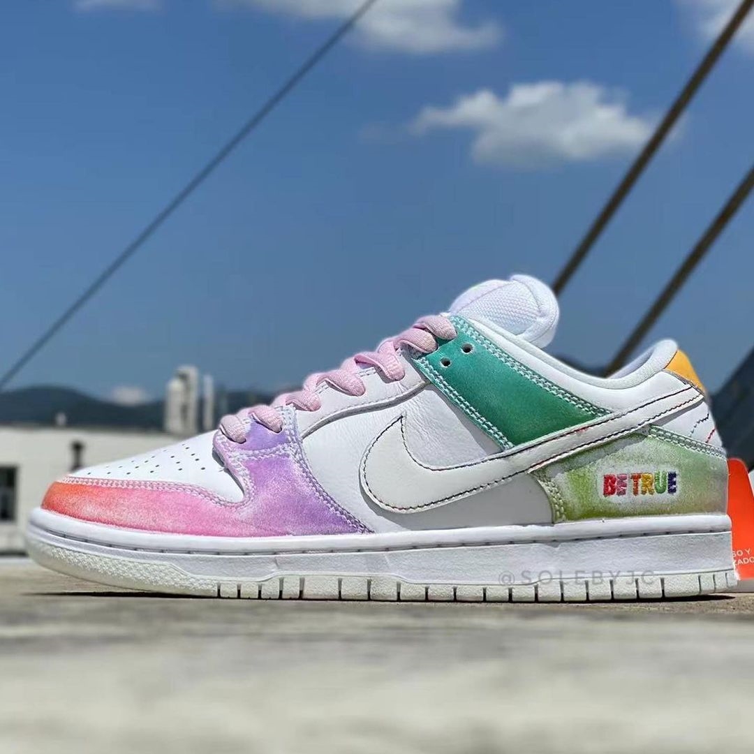 【国内 6/13 発売】ナイキ SB ダンク ロー “ビートゥルー/ホワイト” (NIKE SB DUNK LOW “Be True/White”) [DR4876-100]