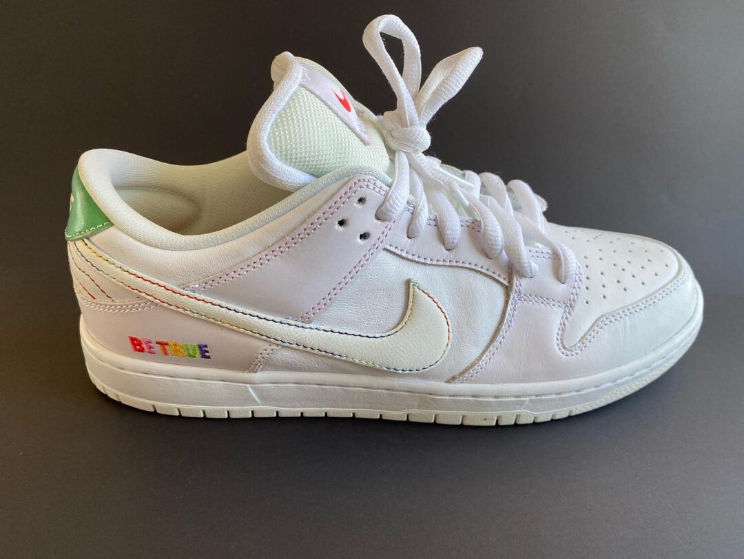 【国内 6/13 発売】ナイキ SB ダンク ロー “ビートゥルー/ホワイト” (NIKE SB DUNK LOW “Be True/White”) [DR4876-100]