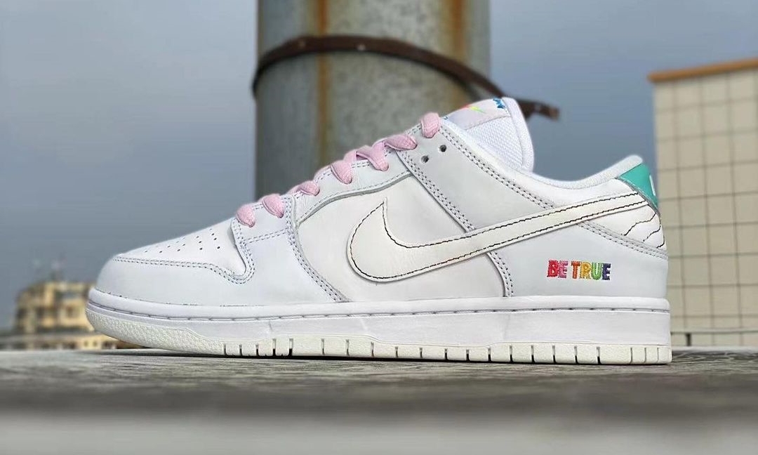 【国内 6/13 発売】ナイキ SB ダンク ロー “ビートゥルー/ホワイト” (NIKE SB DUNK LOW “Be True/White”) [DR4876-100]