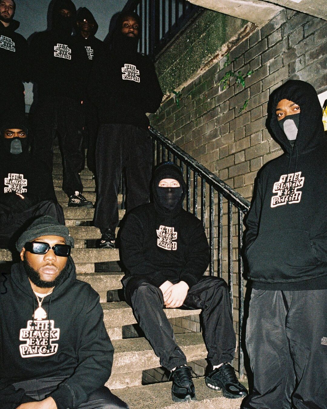 Black Eye Patch “OG LABEL HOODIE”が3/5 発売 (ブラック アイ パッチ)