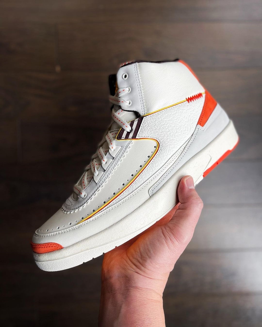 【国内 6/24 発売】ナイキ エア ジョーダン 2 × メゾン シャトー ルージュ “ユナイテッド ユース ナショナル” (NIKE AIR JORDAN 2 Maison Chateau Rouge “United Youth National”) [DO5254-180]