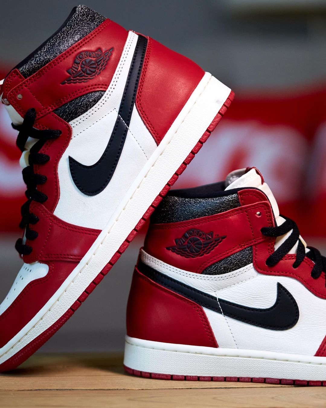 Nike Air Jordan 1 High OG "Lost & Found/