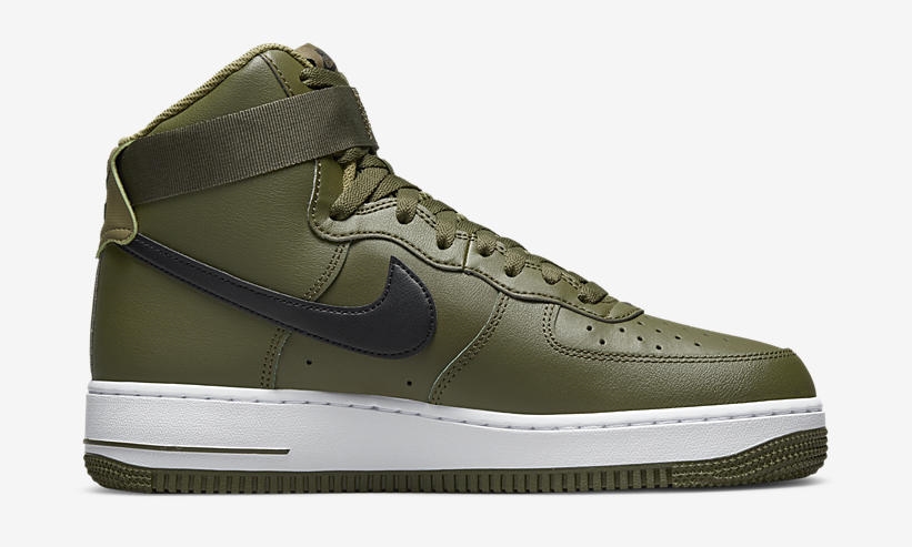 【国内 4/21 発売】ナイキ エア フォース 1 07 ハイ “フープス/オリーブ/ブラック” (NIKE AIR FORCE 1 07 HIGH “Hoops/Olive/Black”) [DH7453-300]