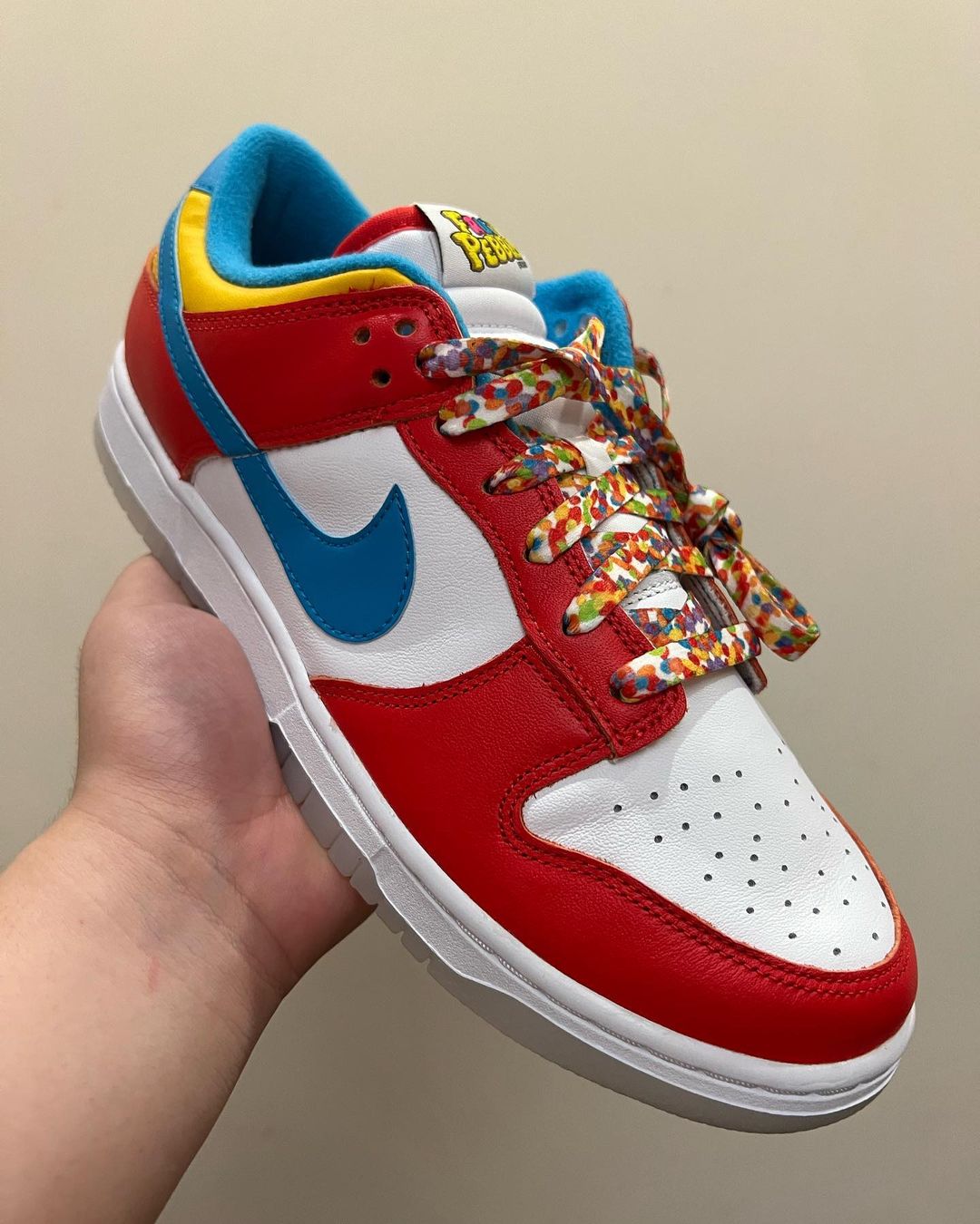 【国内 11/8 発売】ナイキ ダンク ロー × レブロン ジェームズ × フルーティー ペブルス (NIKE DUNK LOW LEBRON JAMES Fruity Pebbles) [DH8009-600]