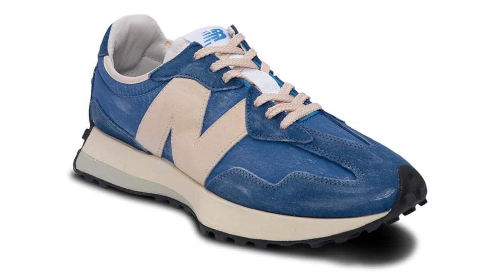 ビンテージ加工を施したNew Balance MS327 VA/VT (ニューバランス)