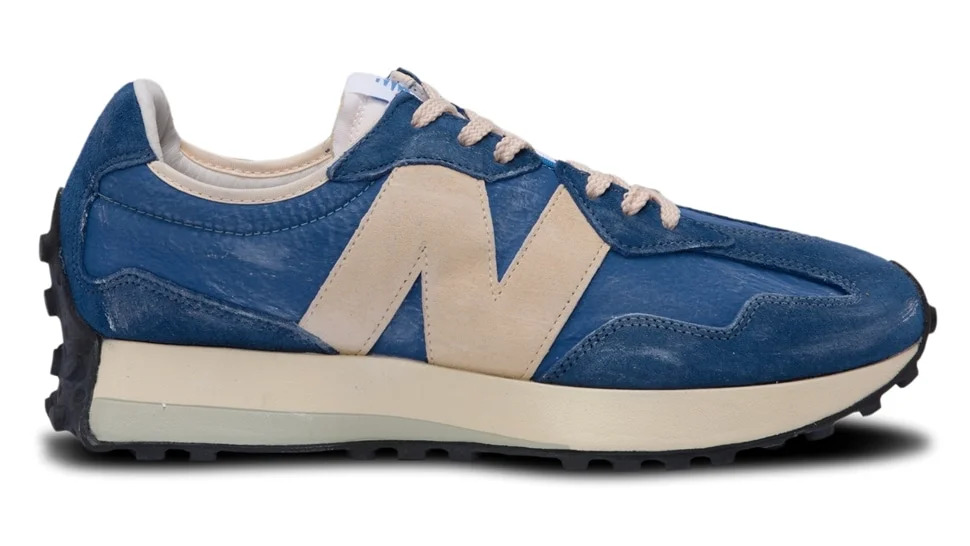 ビンテージ加工を施したNew Balance MS327 VA/VT (ニューバランス)