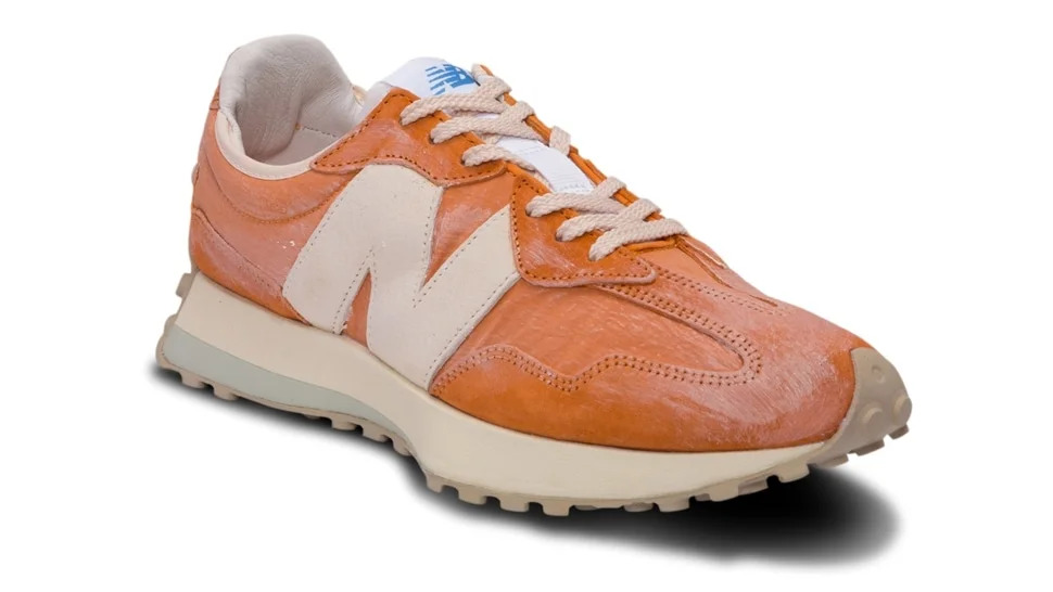 ビンテージ加工を施したNew Balance MS327 VA/VT (ニューバランス)