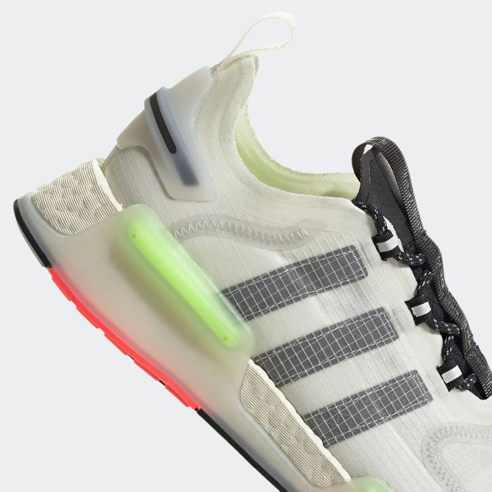 【国内 3/15 発売】adidas Originals NMD_V3 “White/Black/Signal Green” (アディダス オリジナルス エヌエムディ ブイスリー “ホワイト/ブラック/シグナルグリーン”) [GW3063]