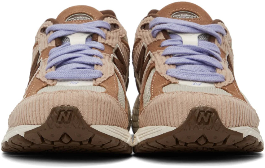 SSENSE限定 New Balance M2002R “Beige” (エッセンス ニューバランス)