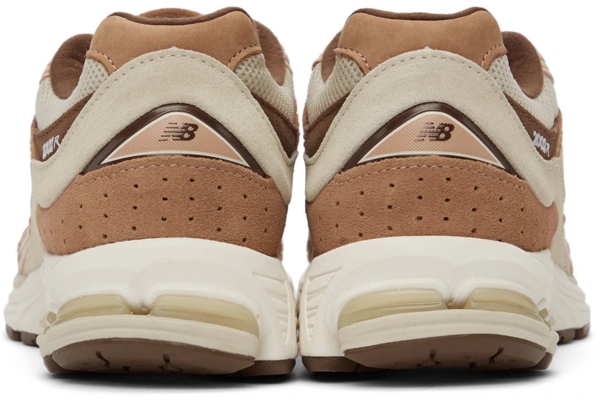 SSENSE限定 New Balance M2002R “Beige” (エッセンス ニューバランス)