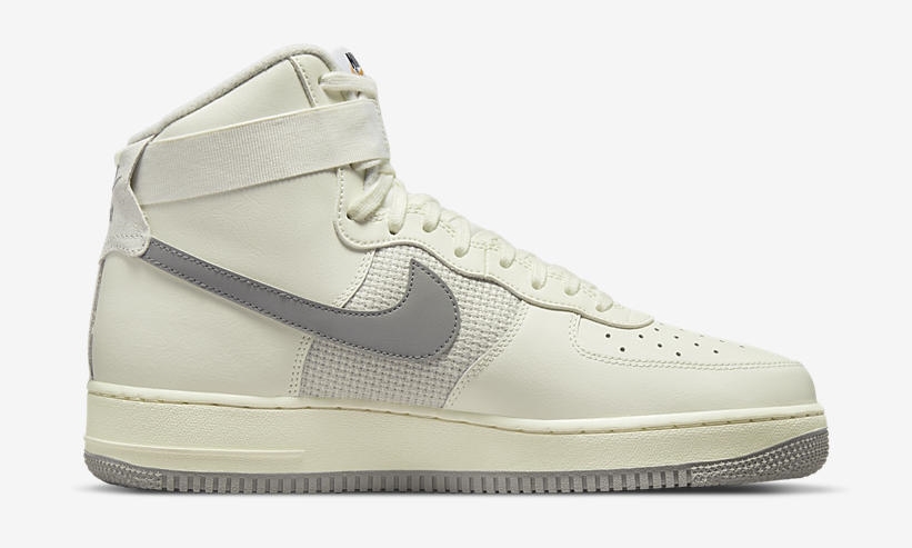 【国内 6/18 発売】ナイキ エア フォース 1 07 ハイ ビンテージ “セイル/ミディアムグレー” (NIKE AIR FORCE 1 07 HIGH VINTAGE “Sail/Medium Grey”) [DM0209-100]