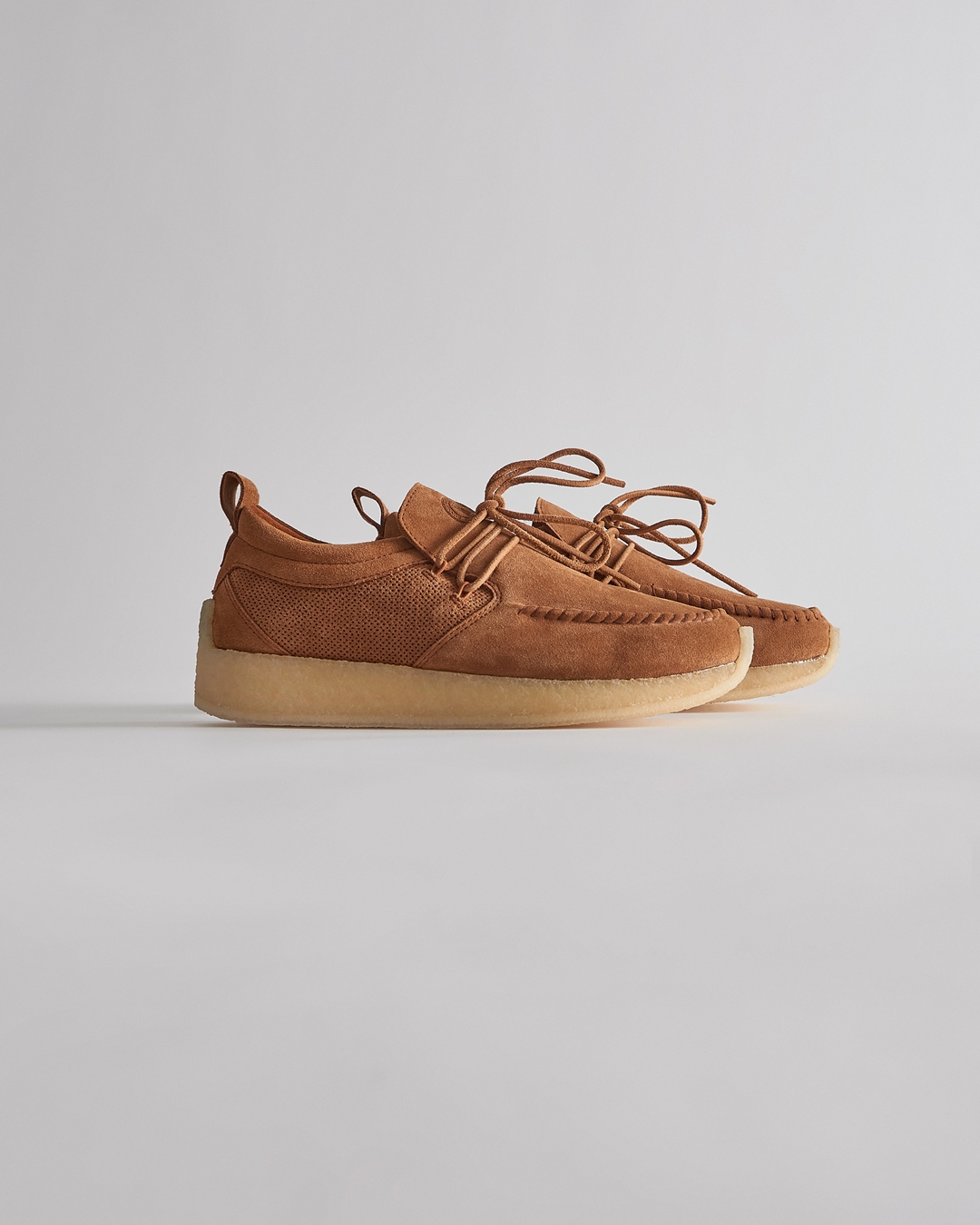 「8TH ST」 BY RONNIE FIEG FOR CLARKS ORIGINALS 2022 S/S Drop 2 が3/25 発売 (クラークスオリジナルス)