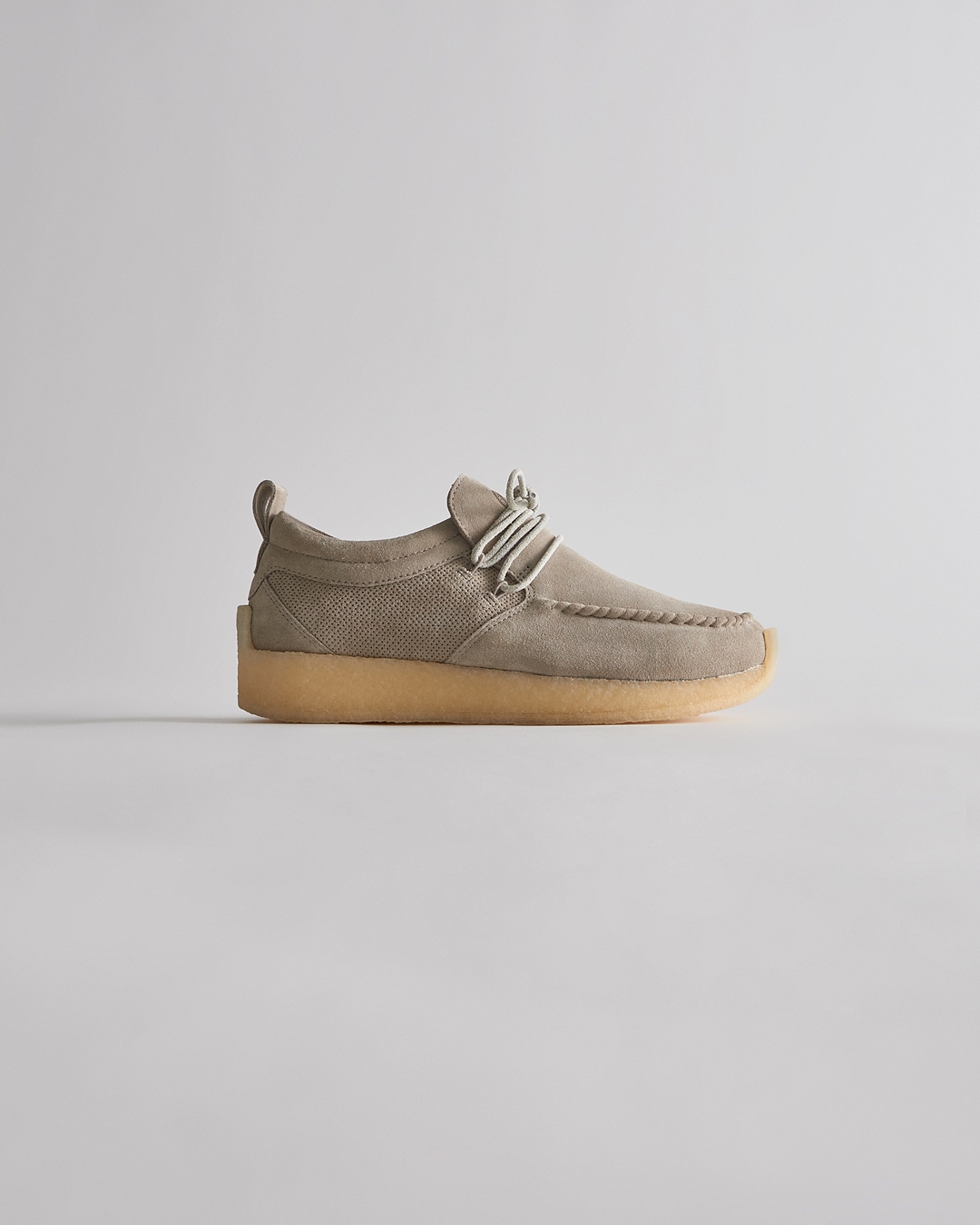 「8TH ST」 BY RONNIE FIEG FOR CLARKS ORIGINALS 2022 S/S Drop 2 が3/25 発売 (クラークスオリジナルス)