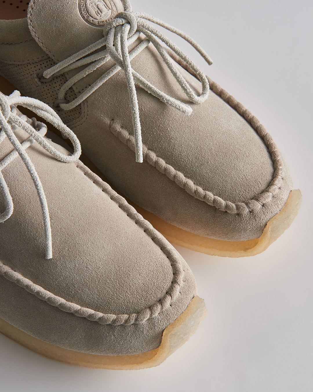 「8TH ST」 BY RONNIE FIEG FOR CLARKS ORIGINALS 2022 S/S Drop 2 が3/25 発売 (クラークスオリジナルス)