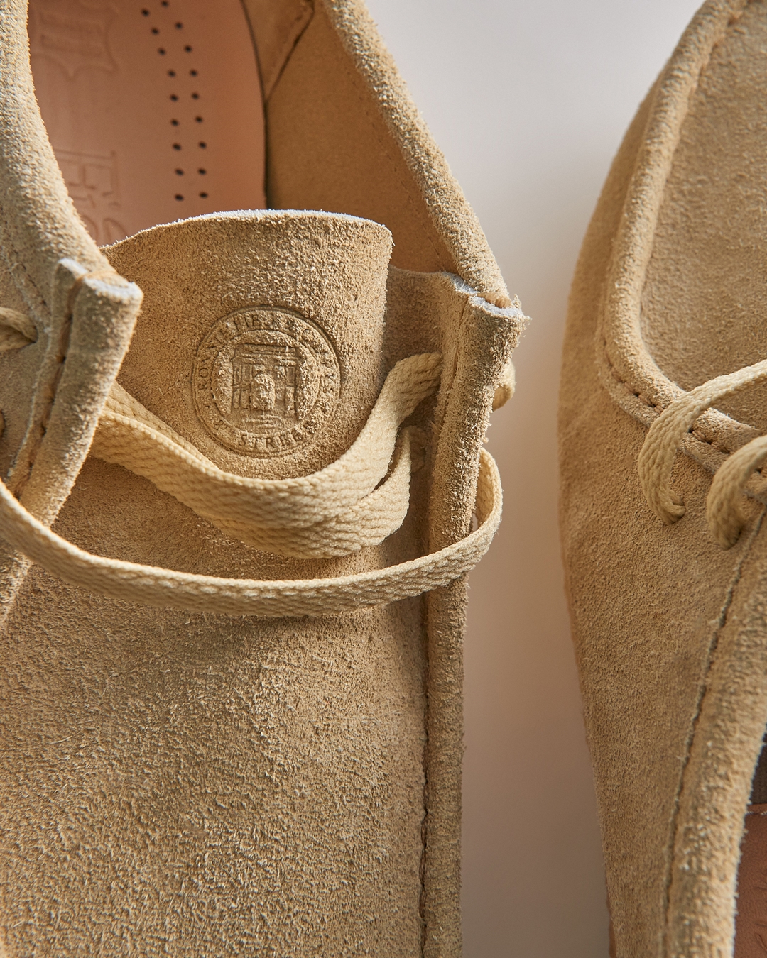 「8TH ST」 BY RONNIE FIEG FOR CLARKS ORIGINALS 2022 S/S Drop 2 が3/25 発売 (クラークスオリジナルス)