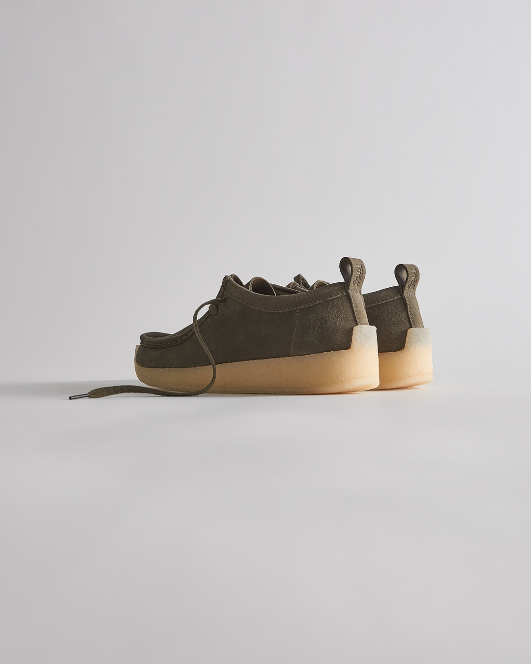 「8TH ST」 BY RONNIE FIEG FOR CLARKS ORIGINALS 2022 S/S Drop 2 が3/25 発売 (クラークスオリジナルス)