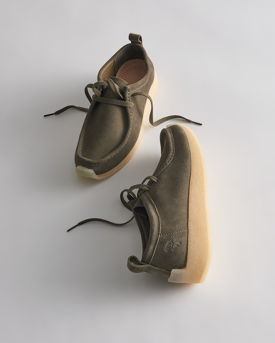 「8TH ST」 BY RONNIE FIEG FOR CLARKS ORIGINALS 2022 S/S Drop 2 が3/25 発売 (クラークスオリジナルス)