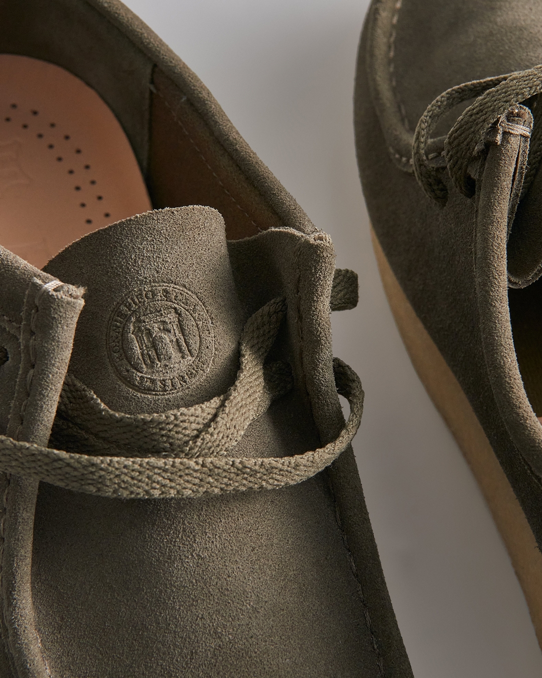 「8TH ST」 BY RONNIE FIEG FOR CLARKS ORIGINALS 2022 S/S Drop 2 が3/25 発売 (クラークスオリジナルス)