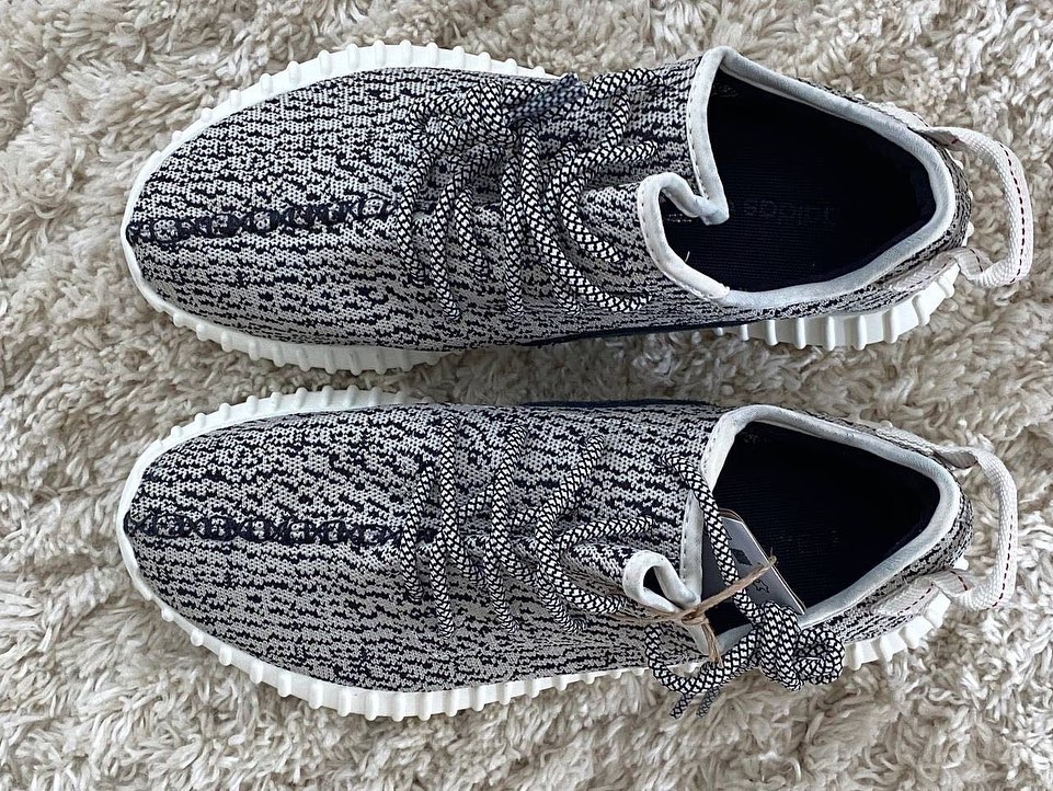 【海外 YEEZY DAY 8/1にリストック予定】アディダス オリジナルス イージー 350 ブースト “タートルドーブ” (adidas Originals YEEZY 350 BOOST “Turtle Dove”) [AQ4832]