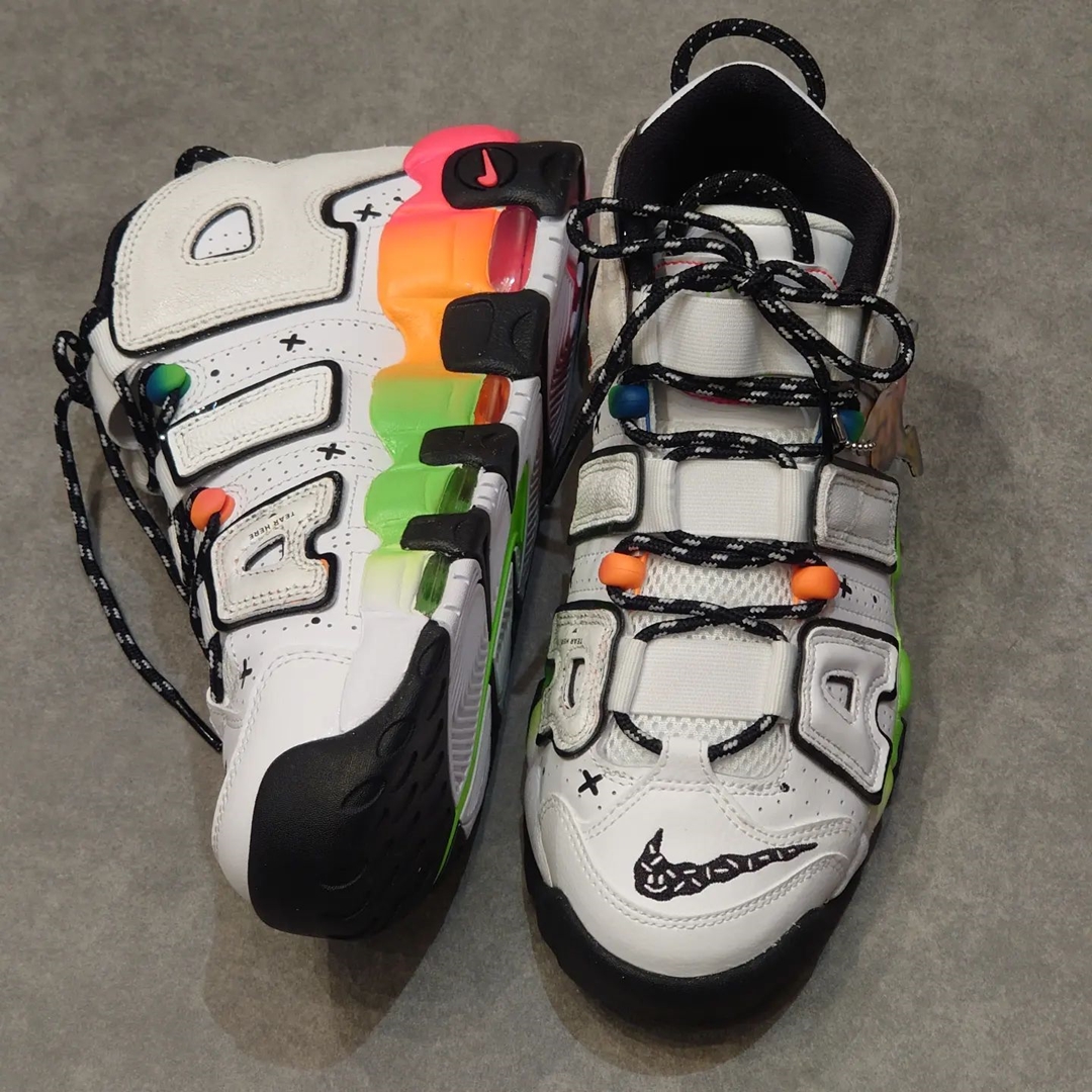 海外発売！ナイキ エア モア アップテンポ 96 “ホワイト/ブラック/マルチ” (NIKE AIR MORE UPTEMPO 96 “White/Black/Multi”) [DV1233-111]