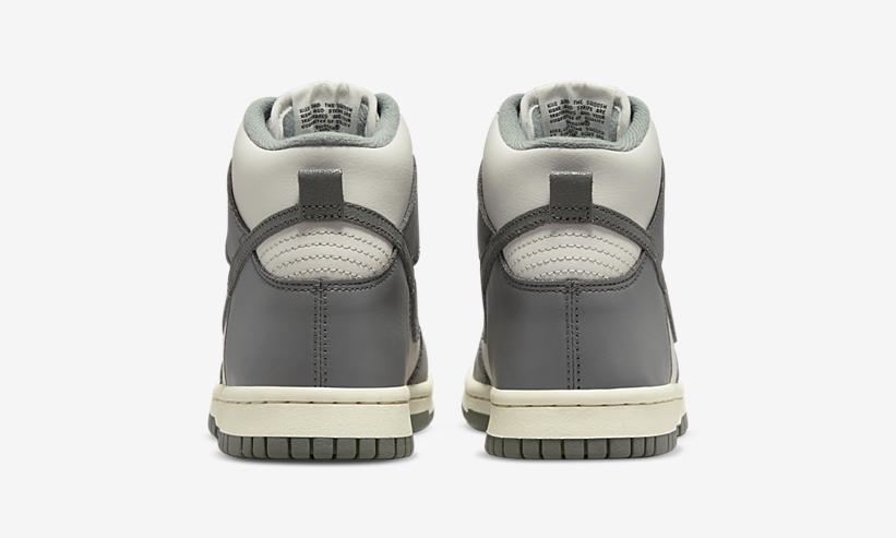 【国内 6/18 発売】ナイキ ダンク ハイ レトロ SE ビンテージ “ライトボーン/サンダーグレー” (NIKE DUNK HIGH RETRO SE VINTAGE “Light Bone/Tumbled Grey”) [DM0582-001/DM1028-001]