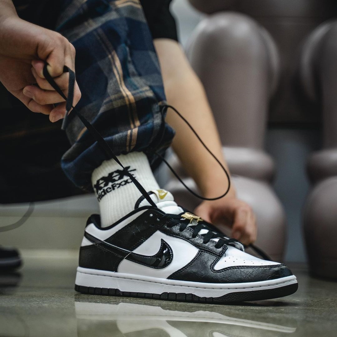 【国内 7/2 発売】ナイキ ダンク ロー “ワールドチャンプ/ホワイト/ブラック” (NIKE DUNK LOW “World Champ/White/Black”) [DR9511-100]