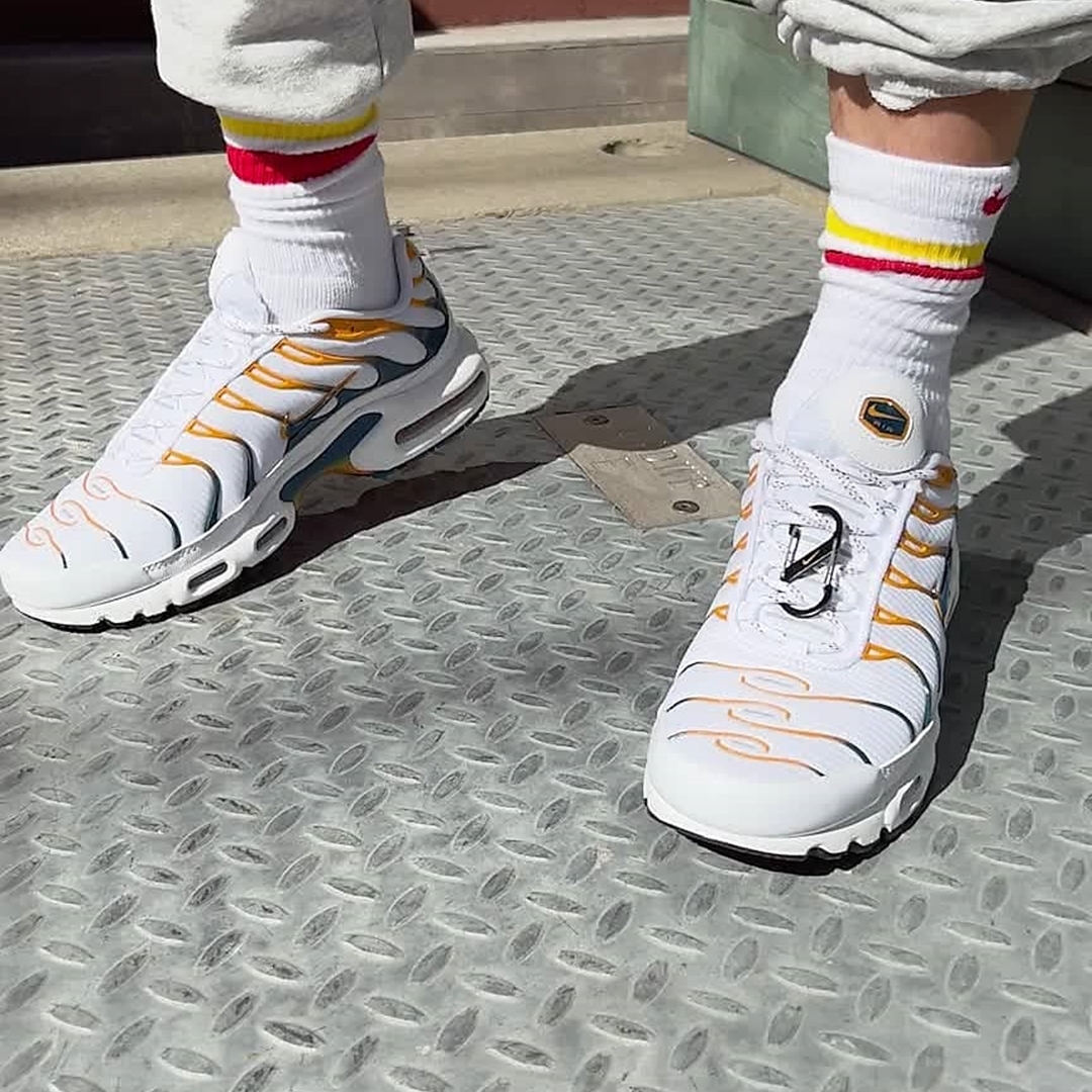 海外発売！ナイキ エア マックス プラス “ホワイト/キンカン” (NIKE AIR MAX PLUS “White/Kumquat”) [DV3507-100]