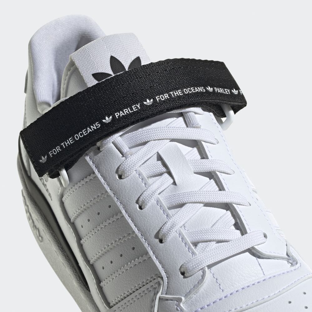 【国内 4/22 発売】リサイクル素材を使ってディテールをアップデートした adidas Originals FORUM LOW “White/Black” (アディダス オリジナルス フォーラム ロー “ホワイト/ブラック”) [GV7613]