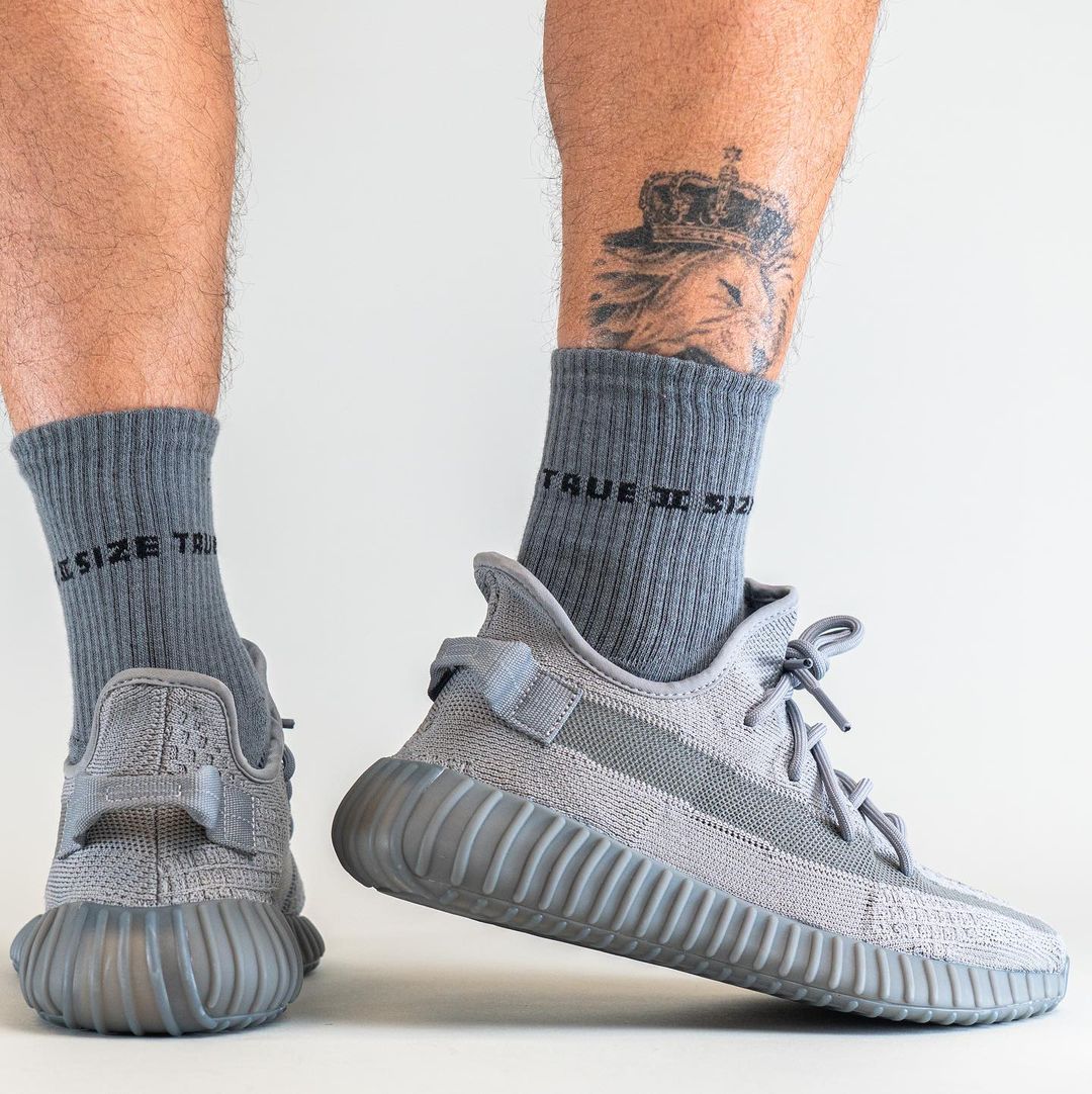 【国内 8/14 発売予定】アディダス オリジナルス イージー ブースト 350 V2 “グラナイト” (adidas Originals YEEZY BOOST 350 V2 “Granite”) [HQ2059]