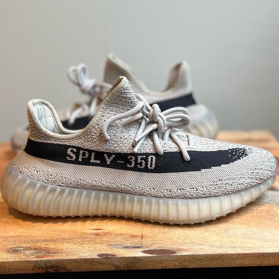 【国内 8/14 発売予定】アディダス オリジナルス イージー ブースト 350 V2 “グラナイト” (adidas Originals YEEZY BOOST 350 V2 “Granite”) [HQ2059]