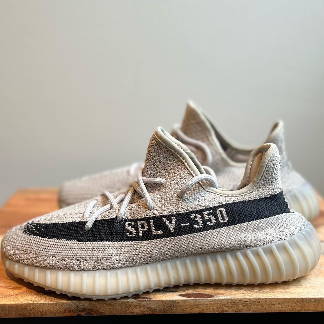 24.5cm adidas YEEZY BOOST 350 V2