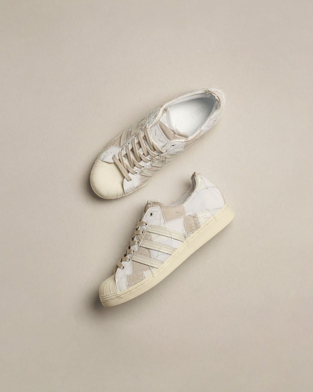 【国内 4/29 発売】RECOUTURE × atmos × adidas Originals SUPERSTAR SH “White” (リクチュール アトモス アディダス オリジナルス スーパースター SH “ホワイト”) [HQ8713]